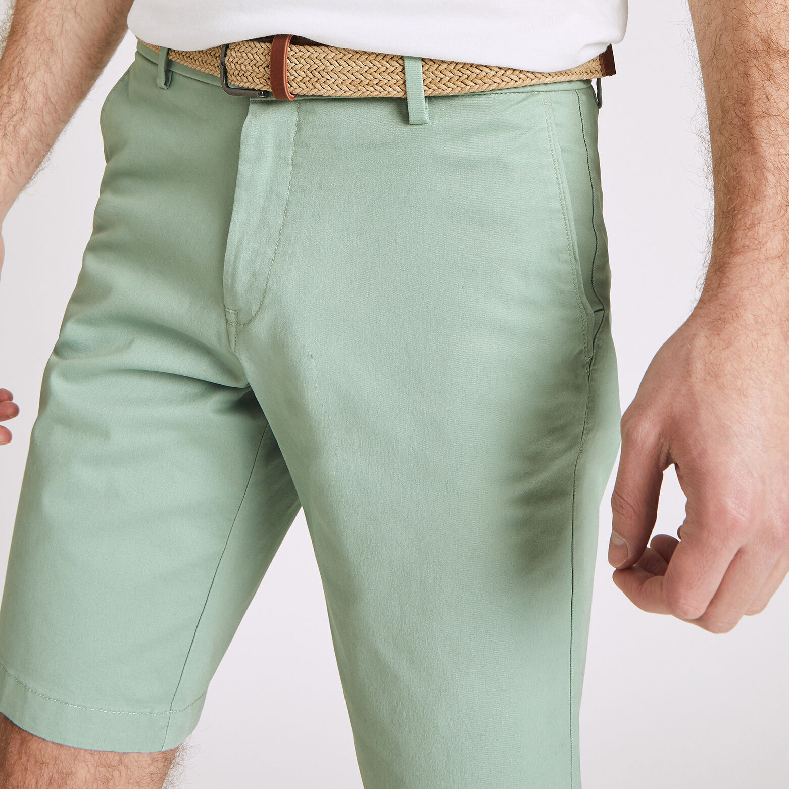Bermuda chino uni avec ceinture