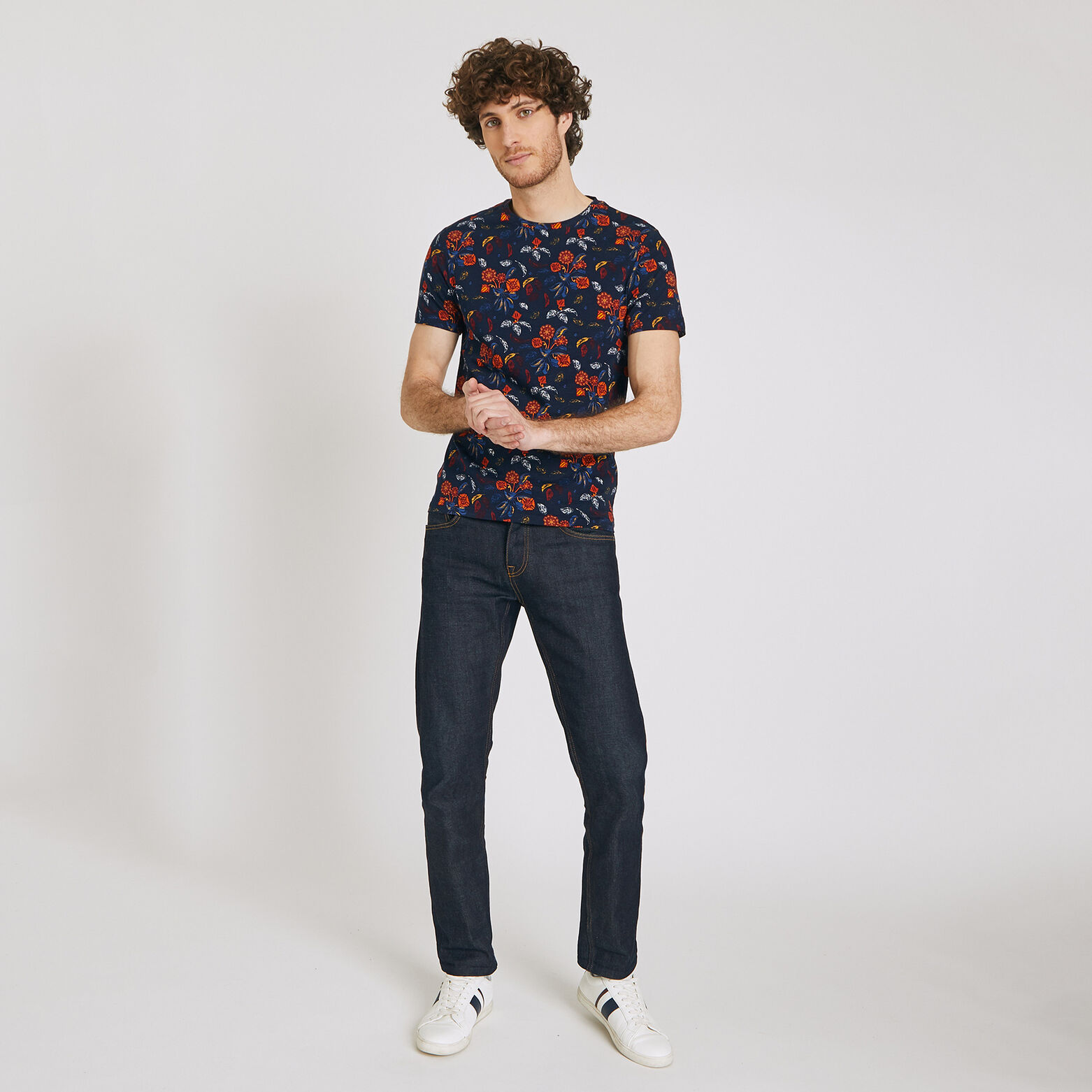 Tee shirt col rond motif feuri