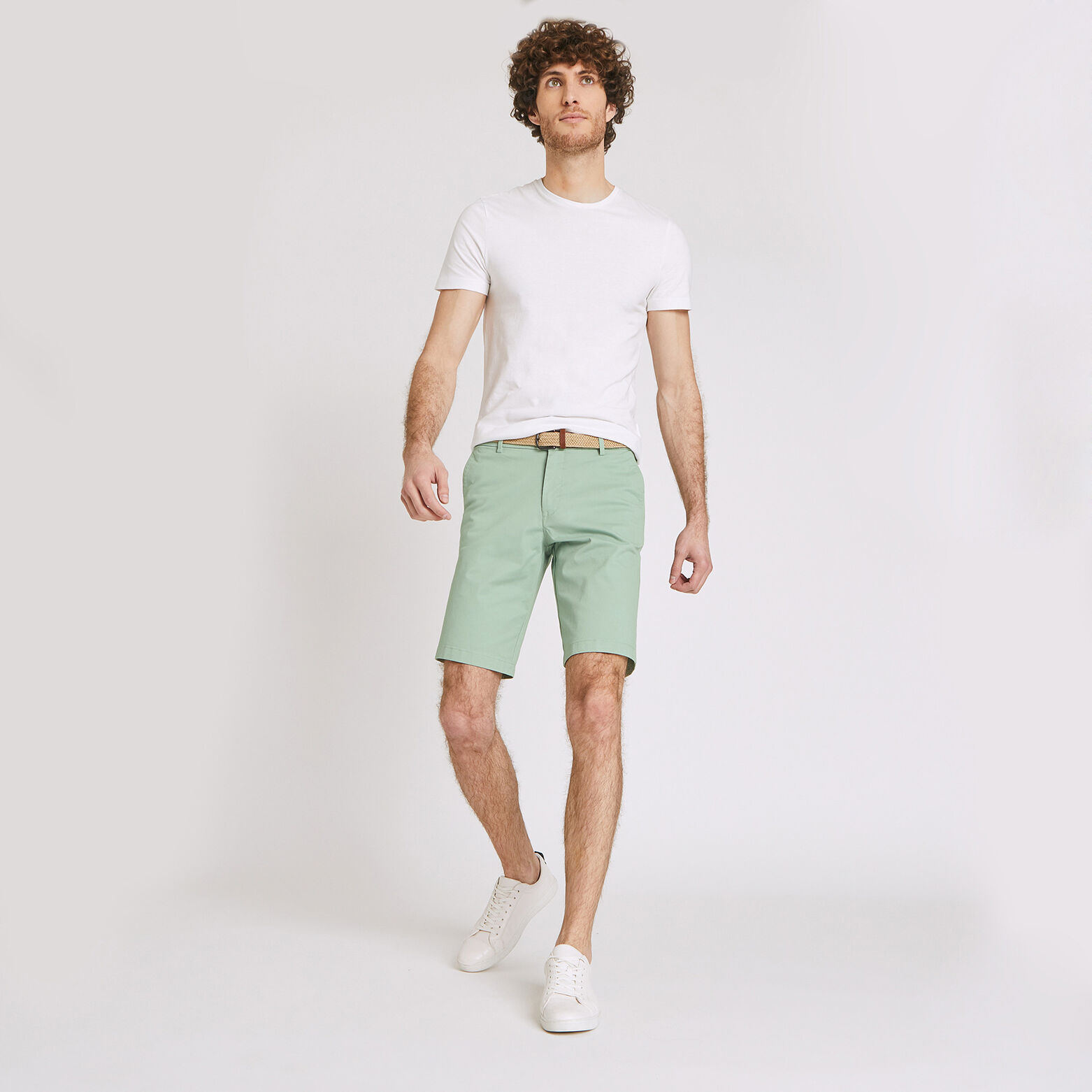 Bermuda chino uni avec ceinture