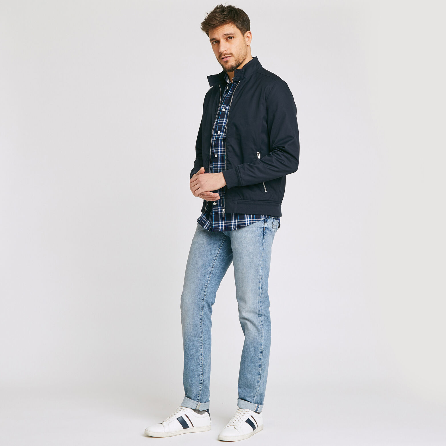 Blouson zippé léger col montant