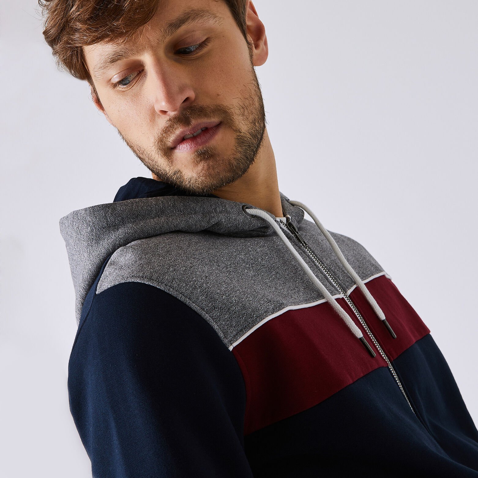 Gilet zippé à capuche