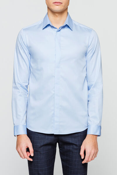Chemise slim en satin boutonnage caché