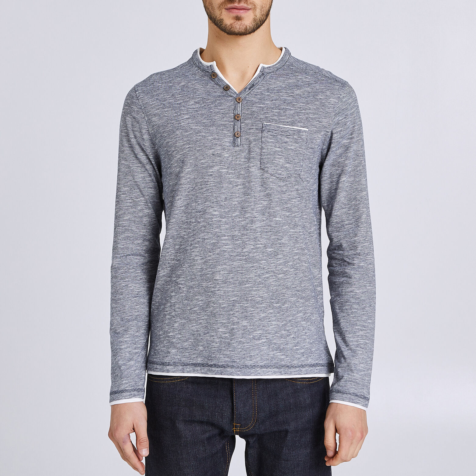 Tee-shirt col tunisien