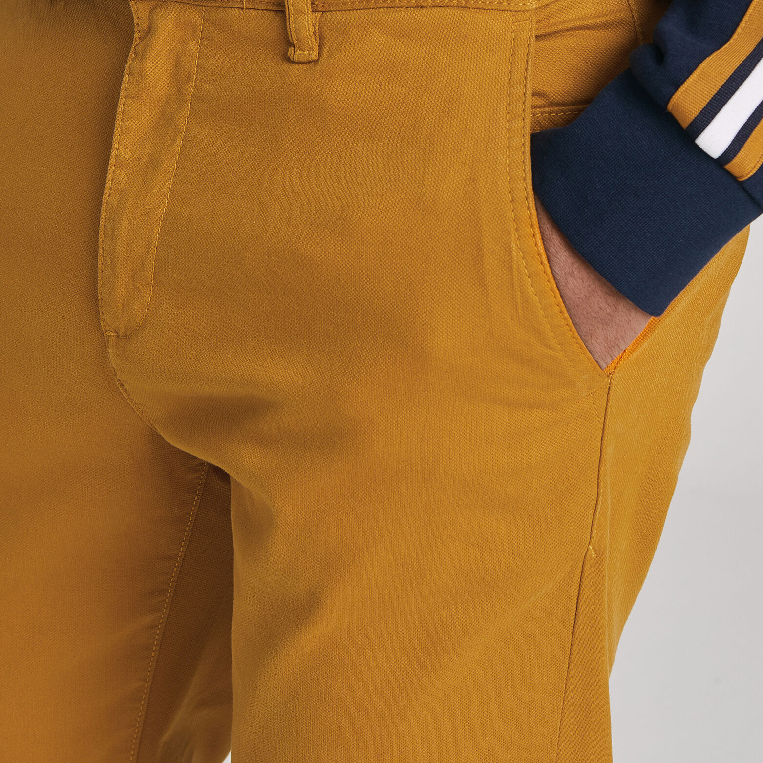 Pantalon chino droit canvas
