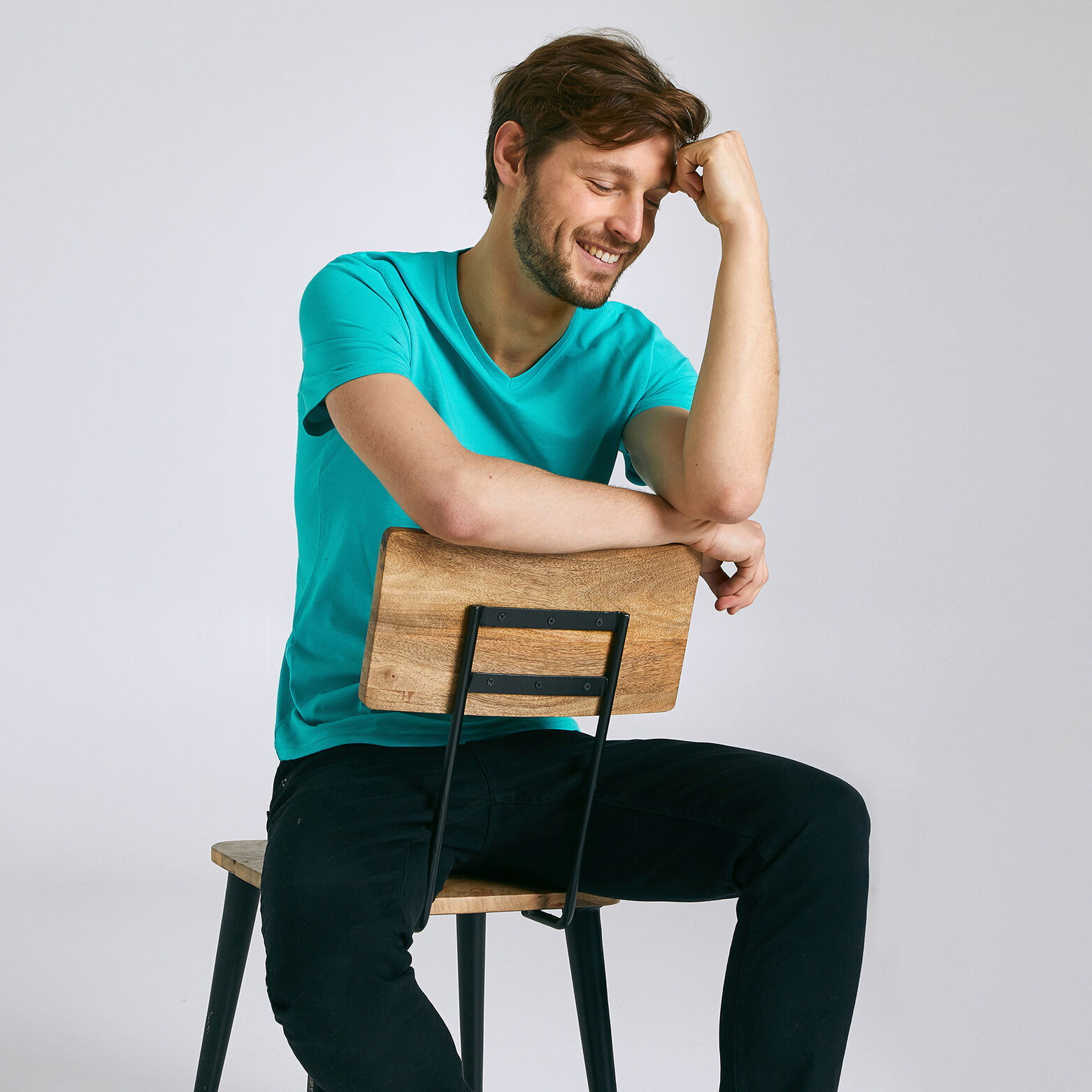 Tee-shirt uni col V slim