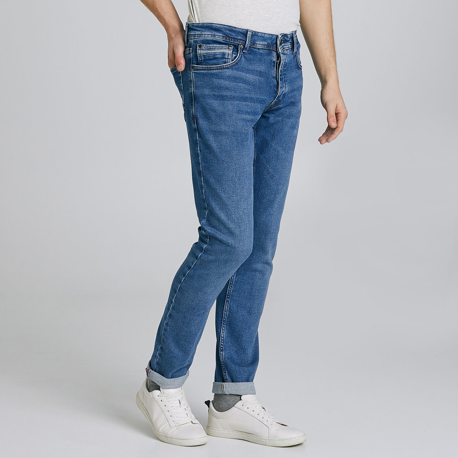 Jean Straight. 100% recyclé