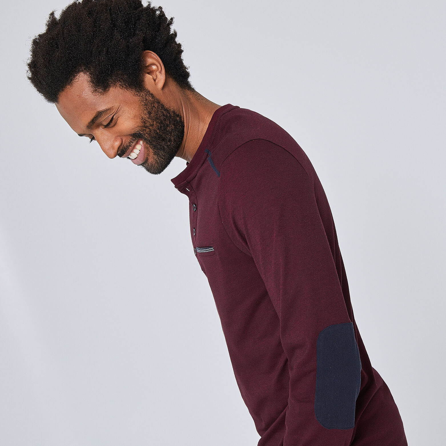 Tee-shirt col tunisien