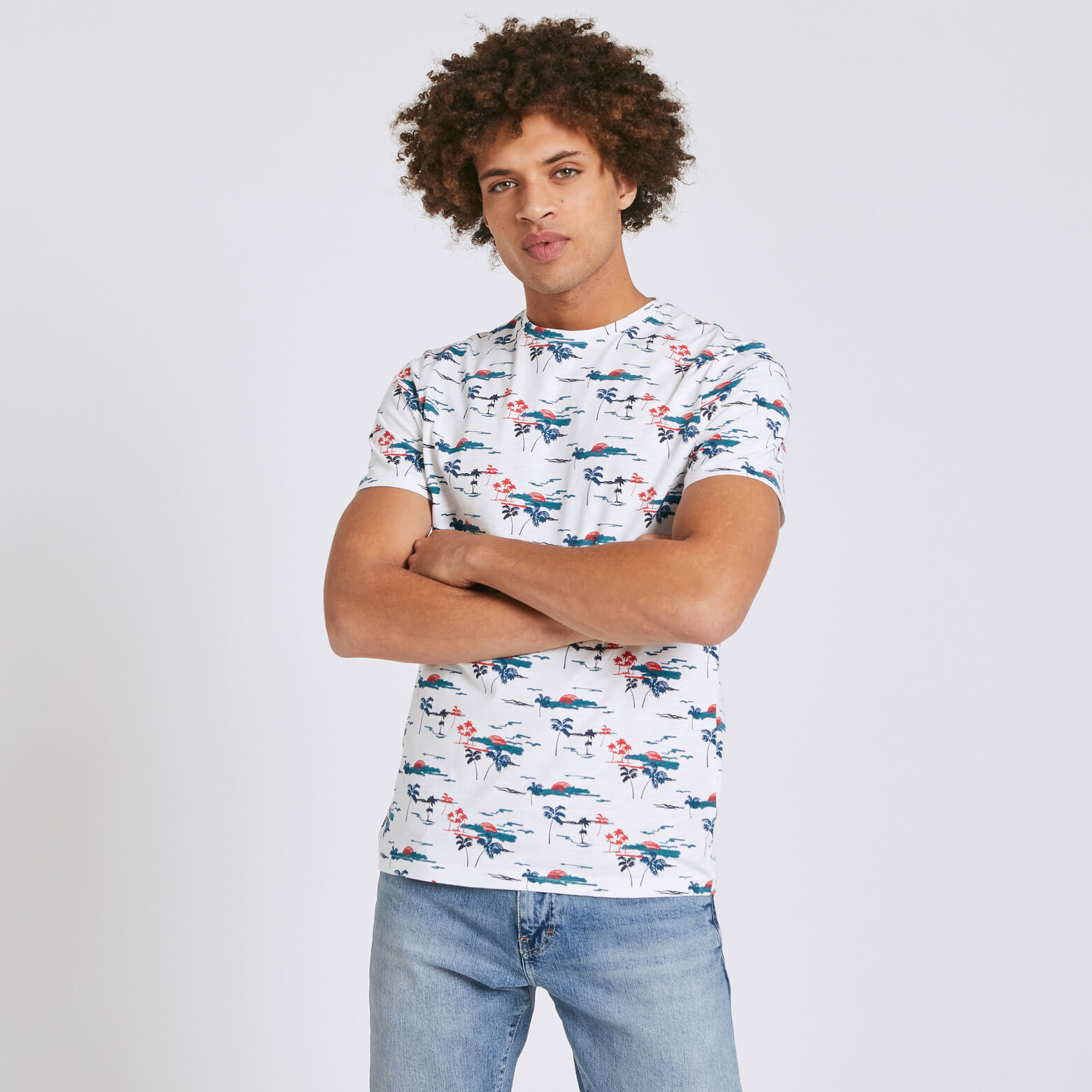 Tee shirt manches courtes imprimé all-over palmier