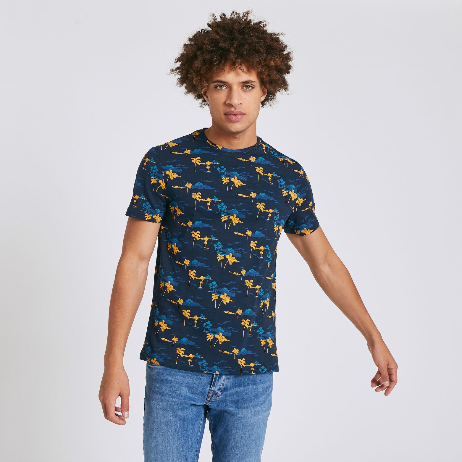 Tee shirt manches courtes imprimé all-over palmier