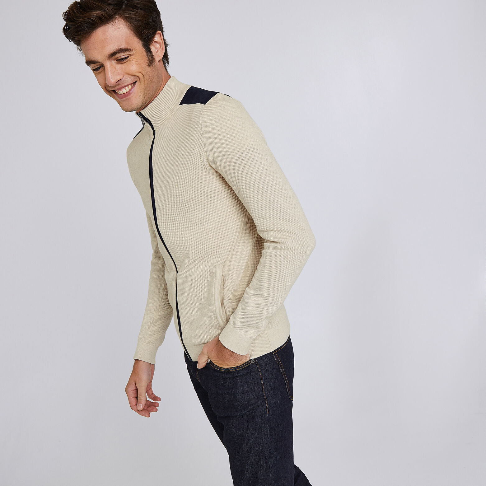 Gilet zippé col montant