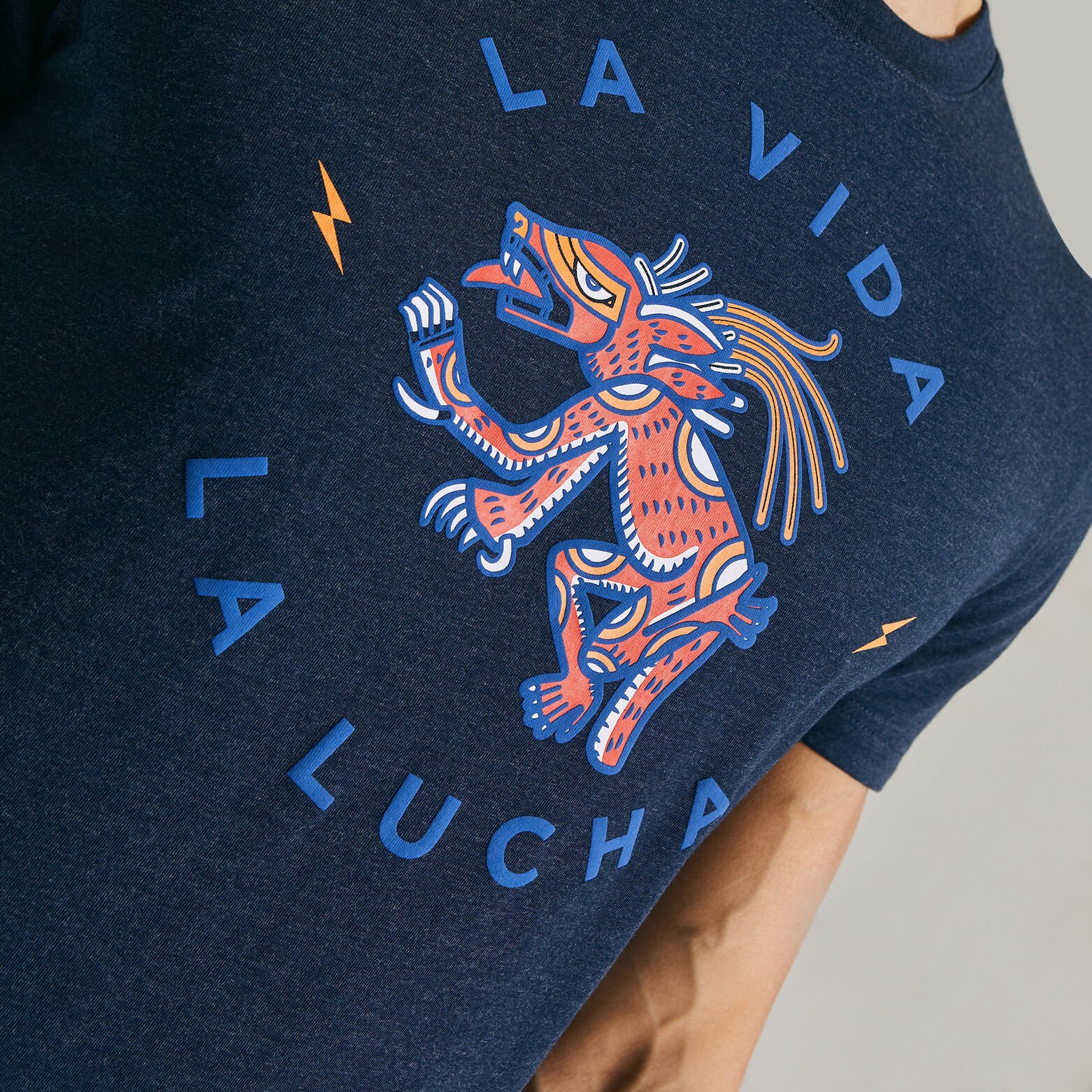 Tee shirt manches courtes imprimé animal aztèque