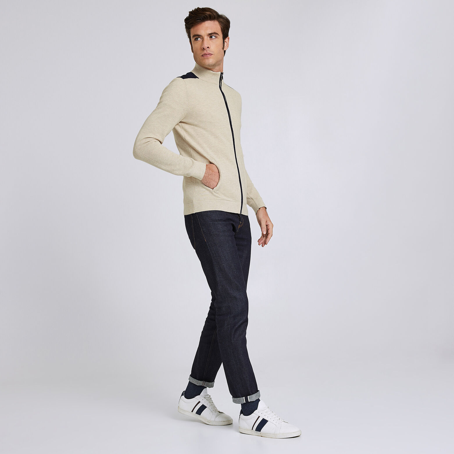 Gilet zippé col montant