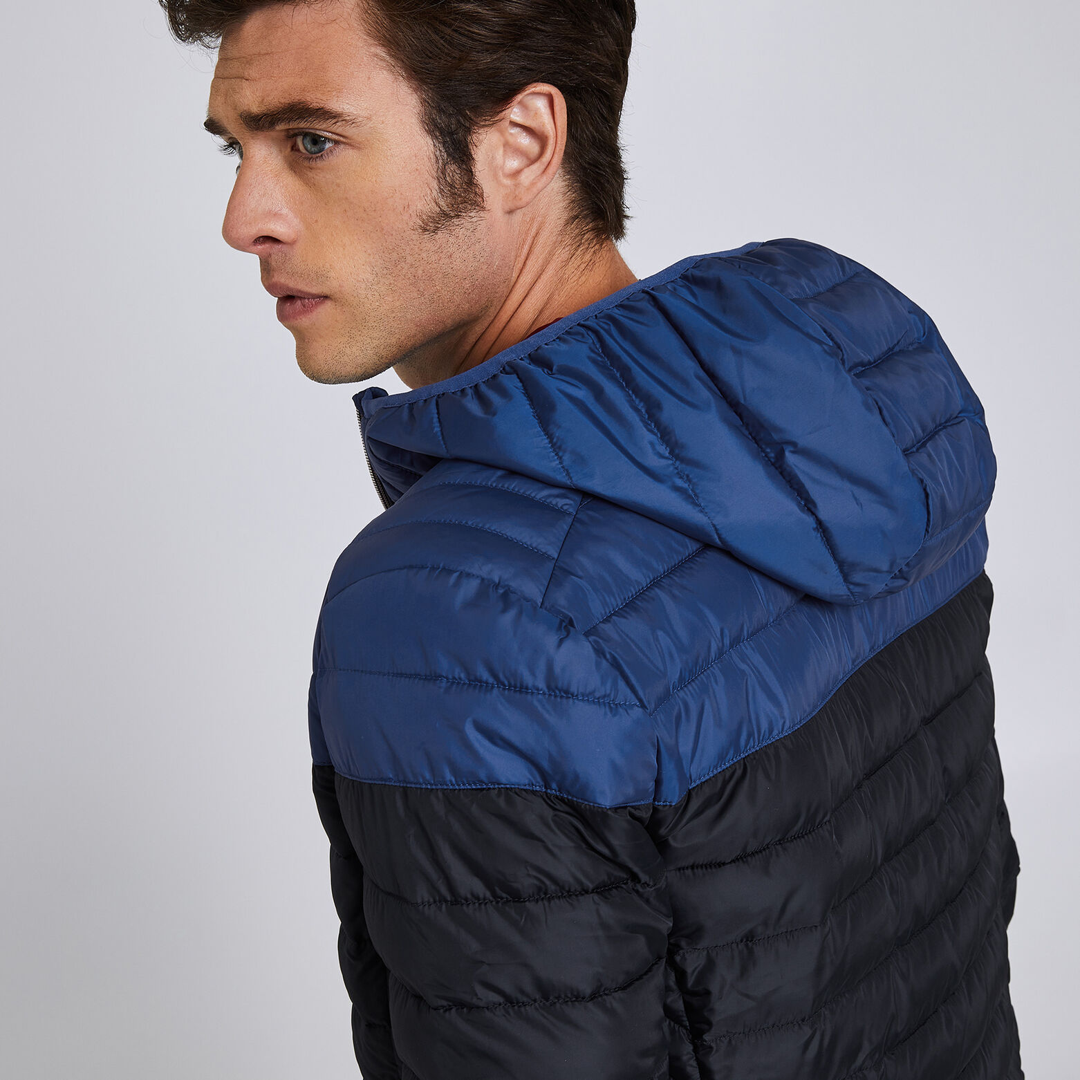 Doudoune déperlante à capuche colorblock
