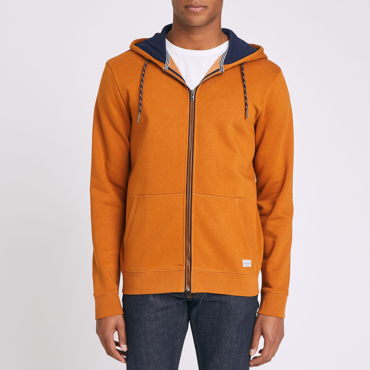 SWEAT ZIPPE CAPUCHE