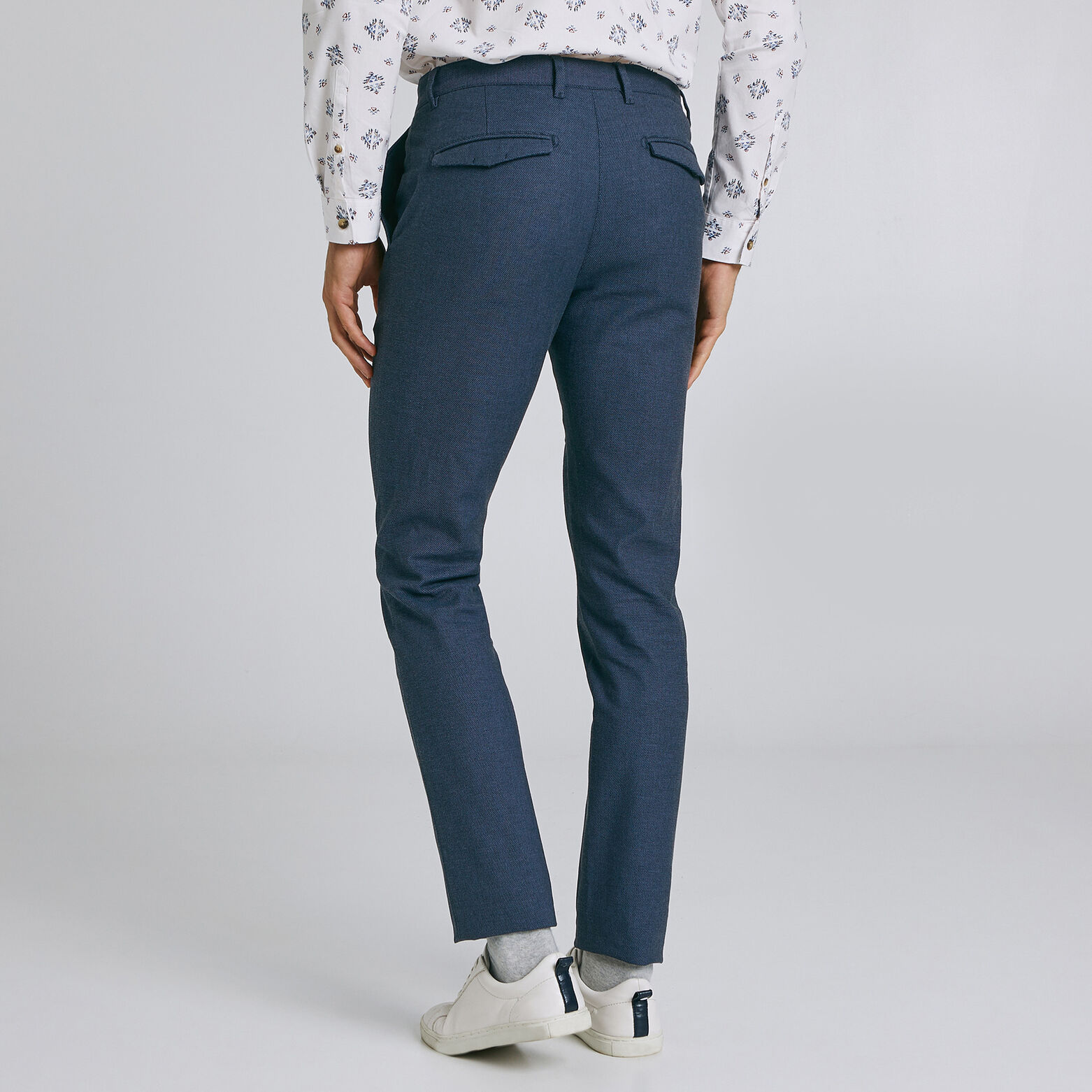 Pantalon chino slim faux uni