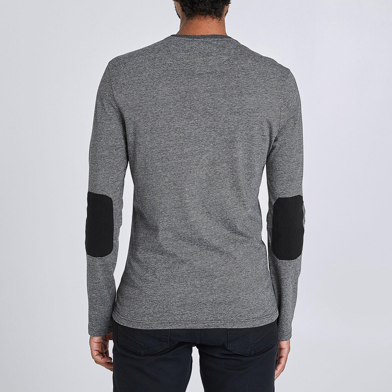 Tee-shirt col tunisien