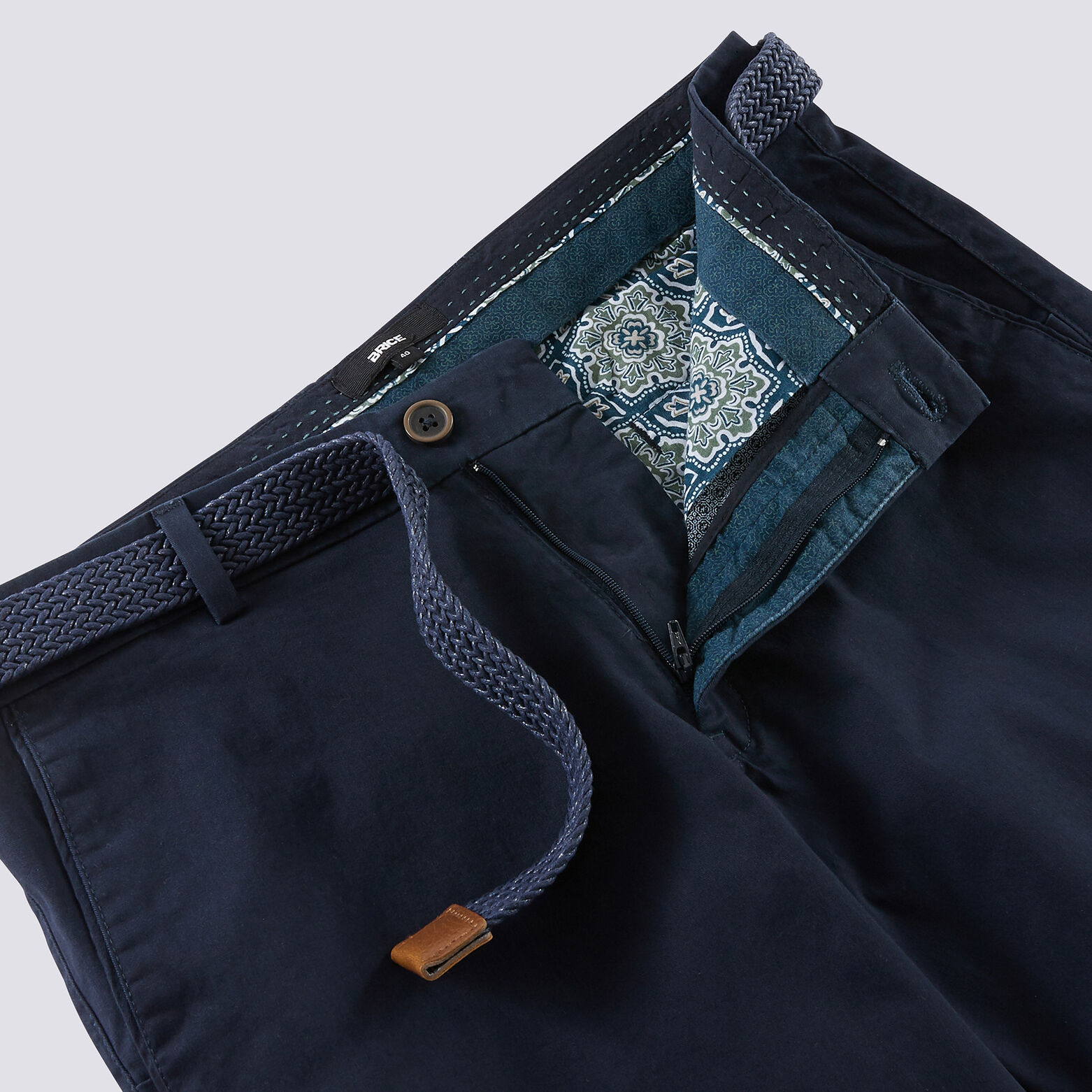 Bermuda chino uni avec ceinture