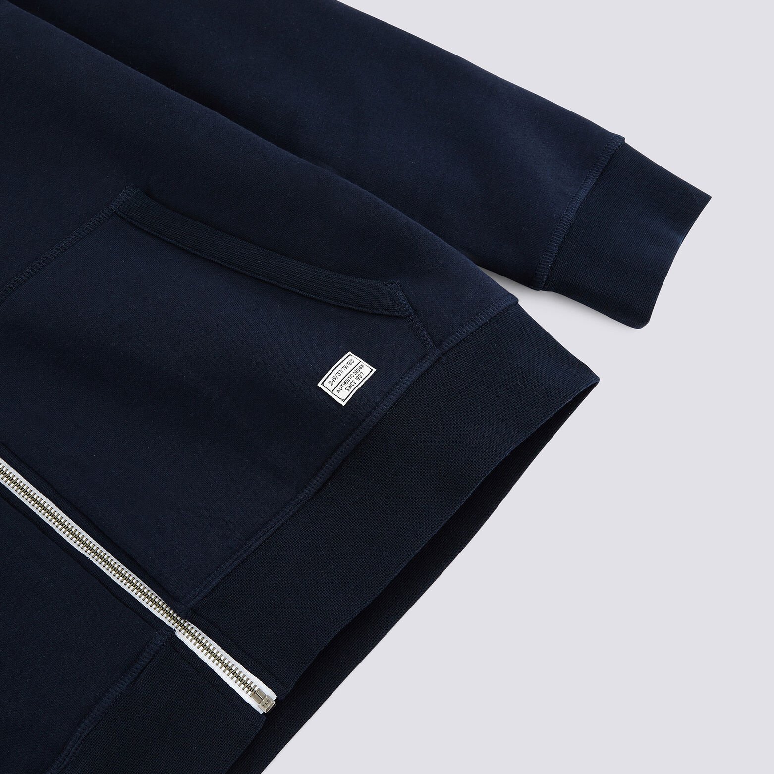 Gilet zippé à capuche
