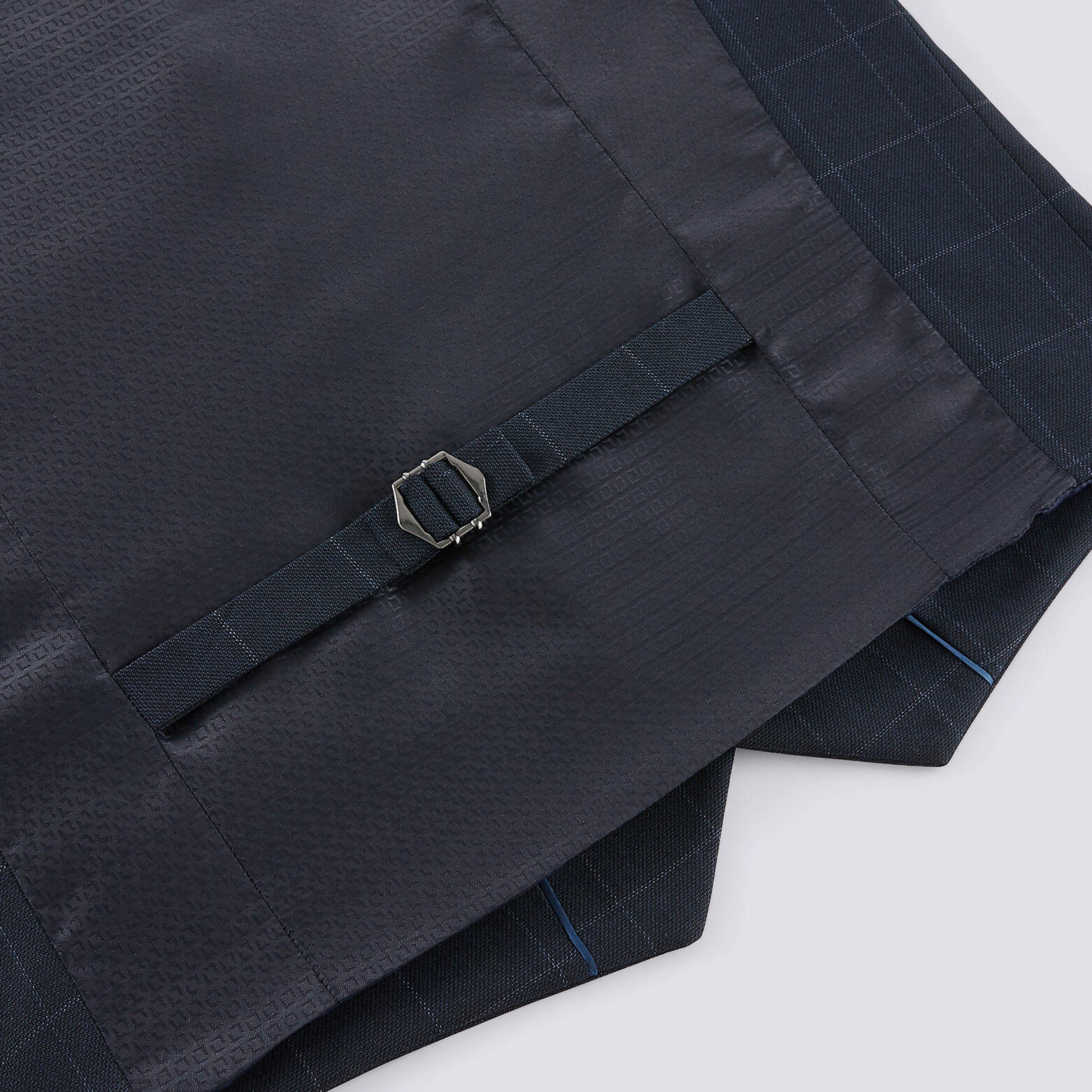gilet de costume motif carreaux fenêtre