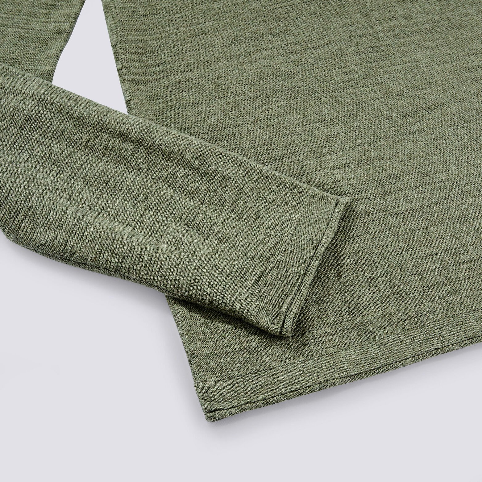 Pull fin col tunisien
