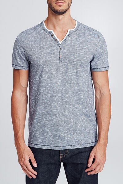 T-shirt col tunisiennn
