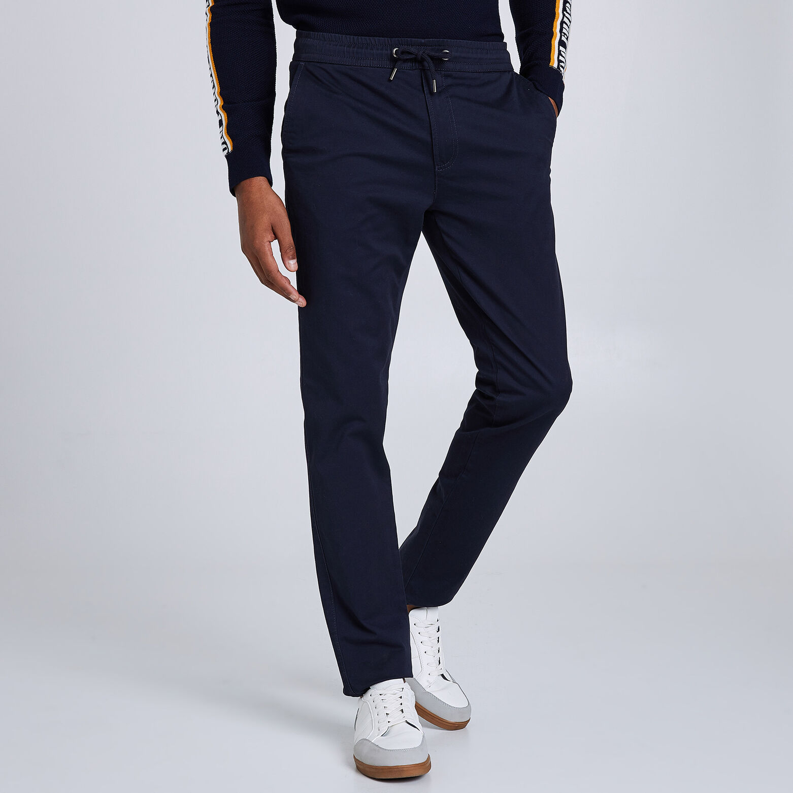Chino ceinture élastiquée 