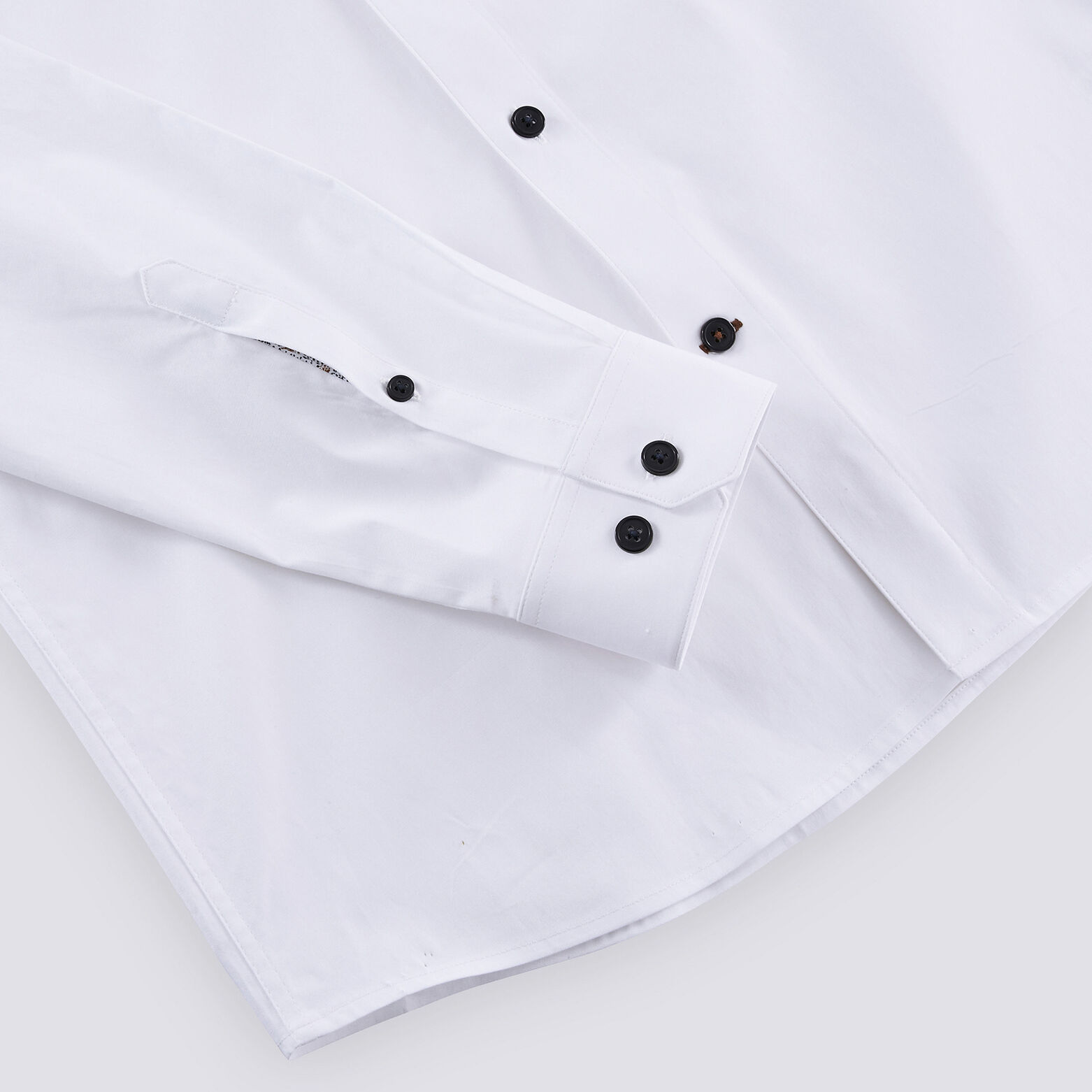 Chemise slim unie à double col