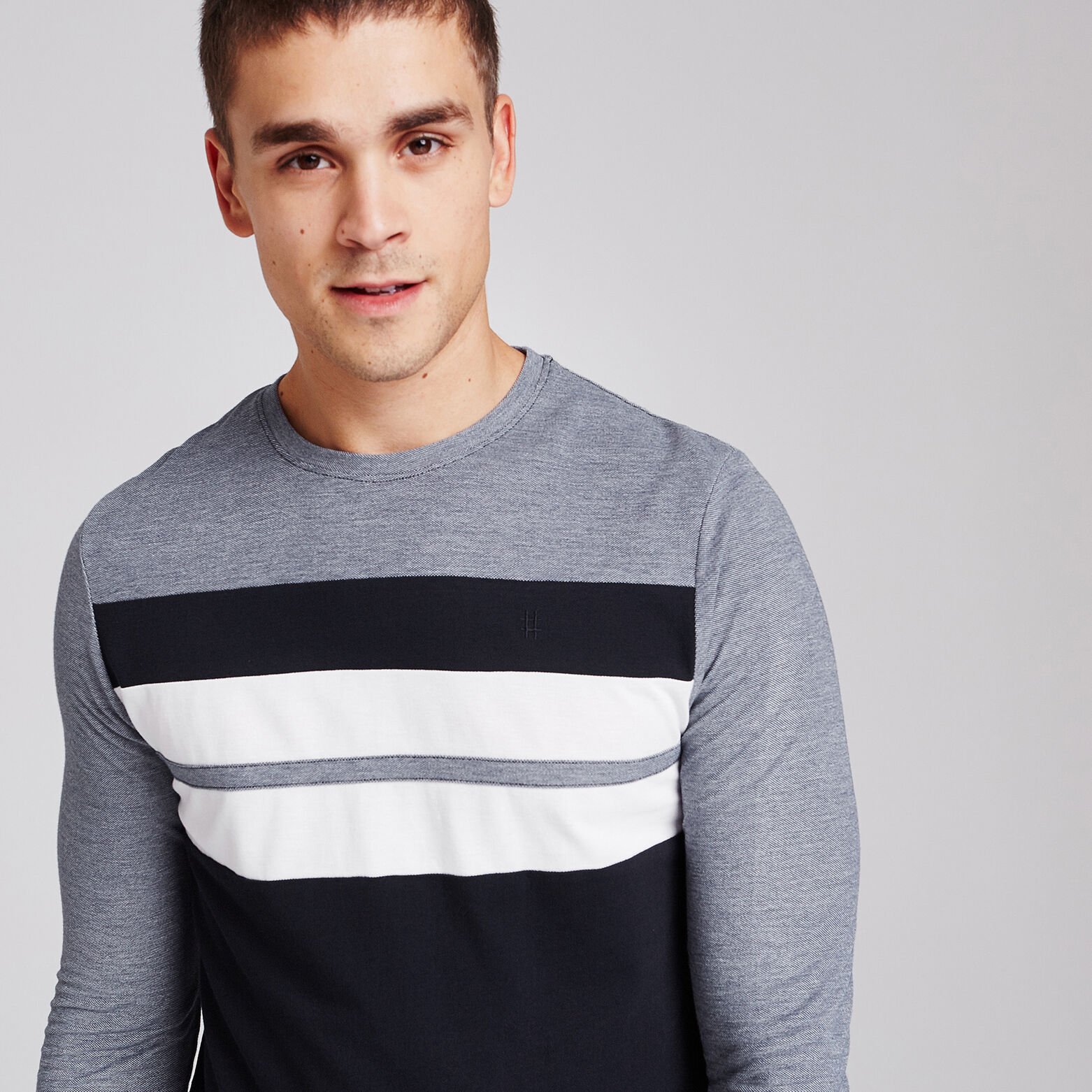 Tee-shirt colorblock avec jeux de découpes