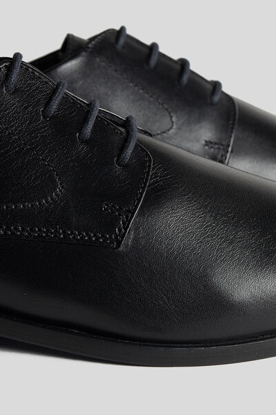 Chaussures en cuir lisse