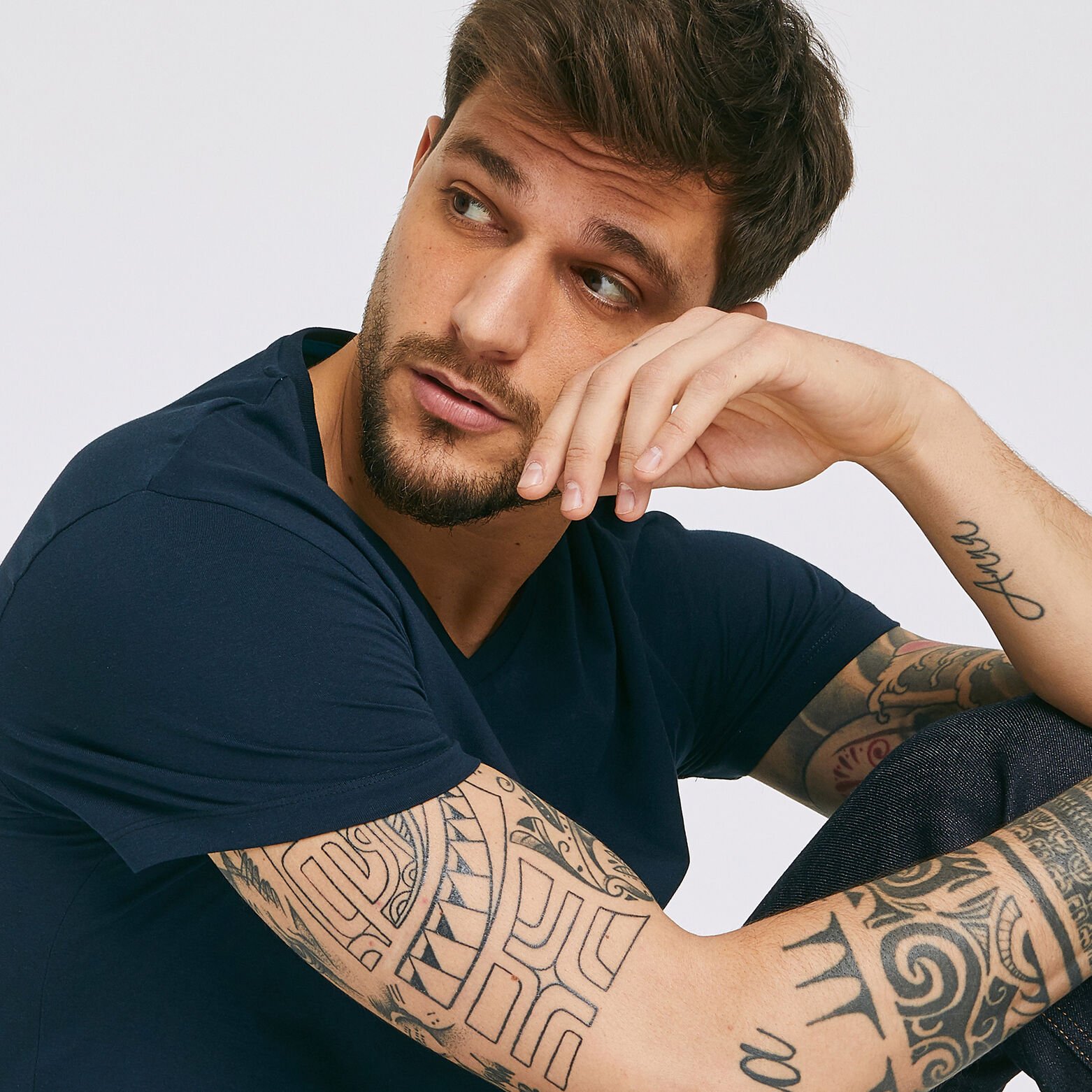 Tee-shirt uni col V slim