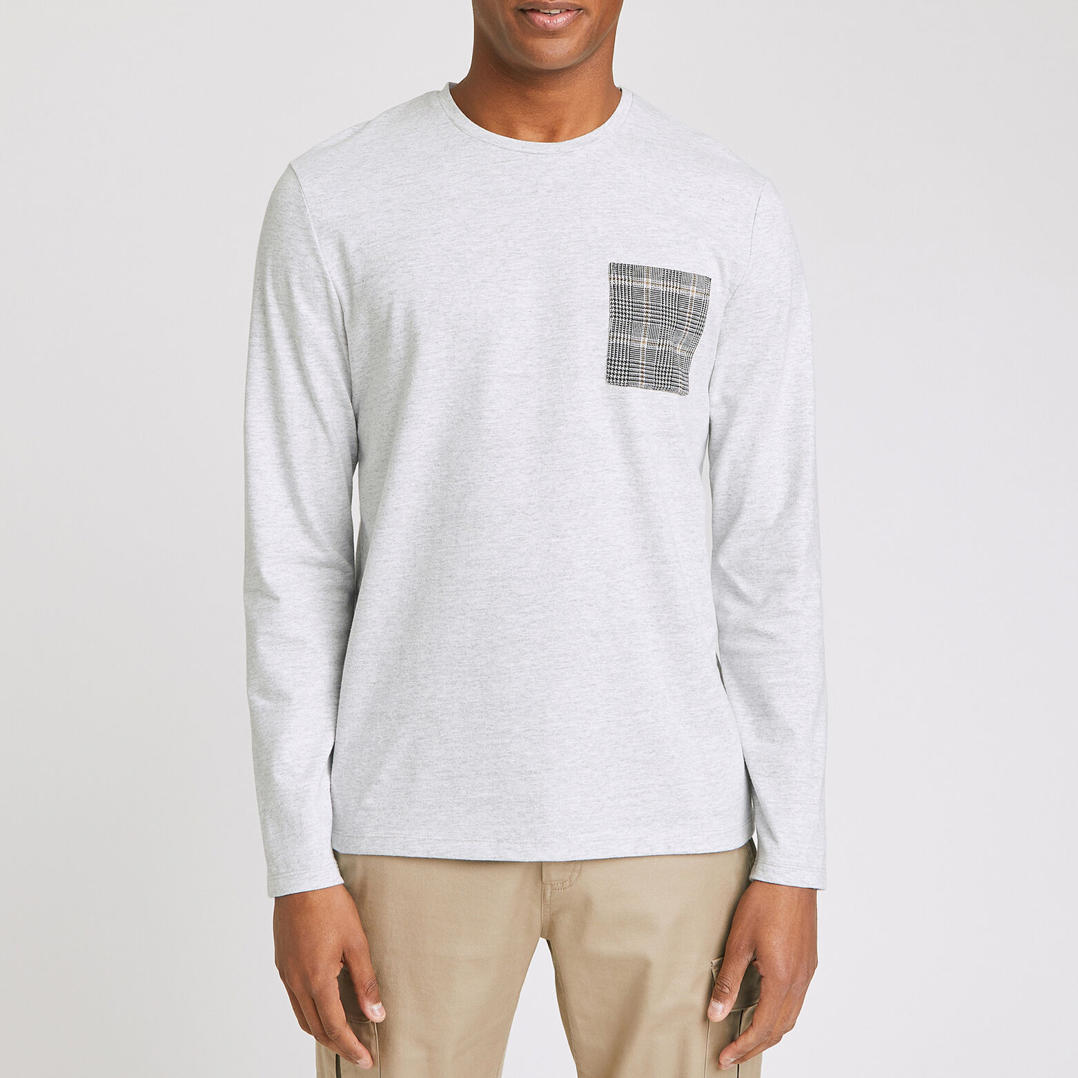 Tee shirt à poche carreaux