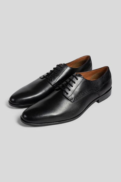 Chaussures de costume en cuir lisse