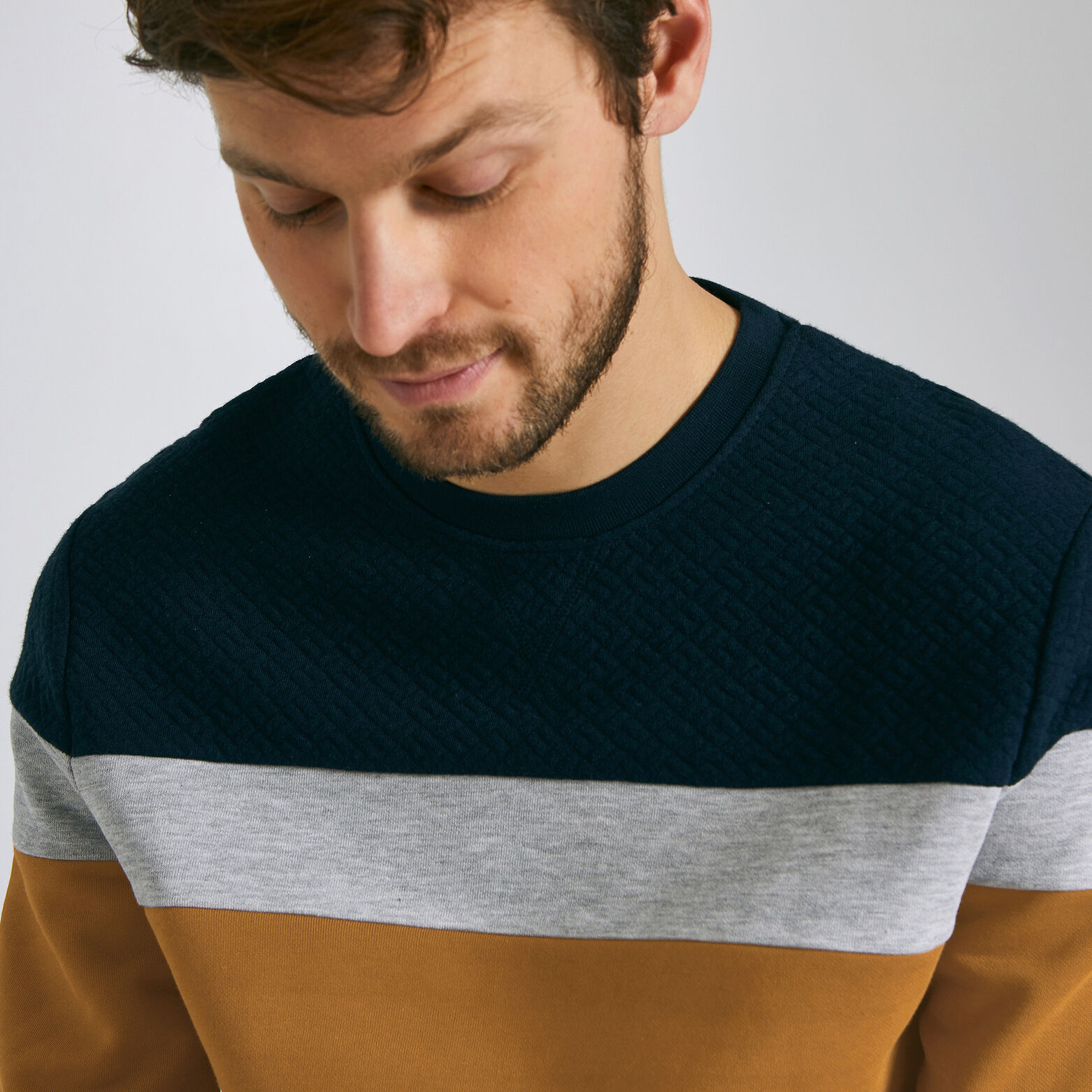 Sweat color block maille fantaisie