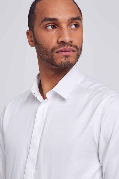 Chemise slim en satin boutonnage caché