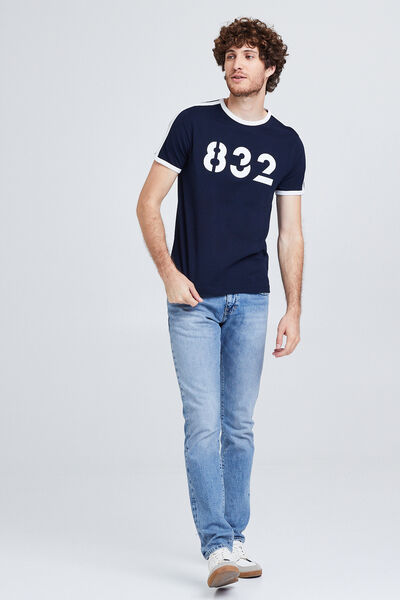 Tee shirt col rond Édition 832
