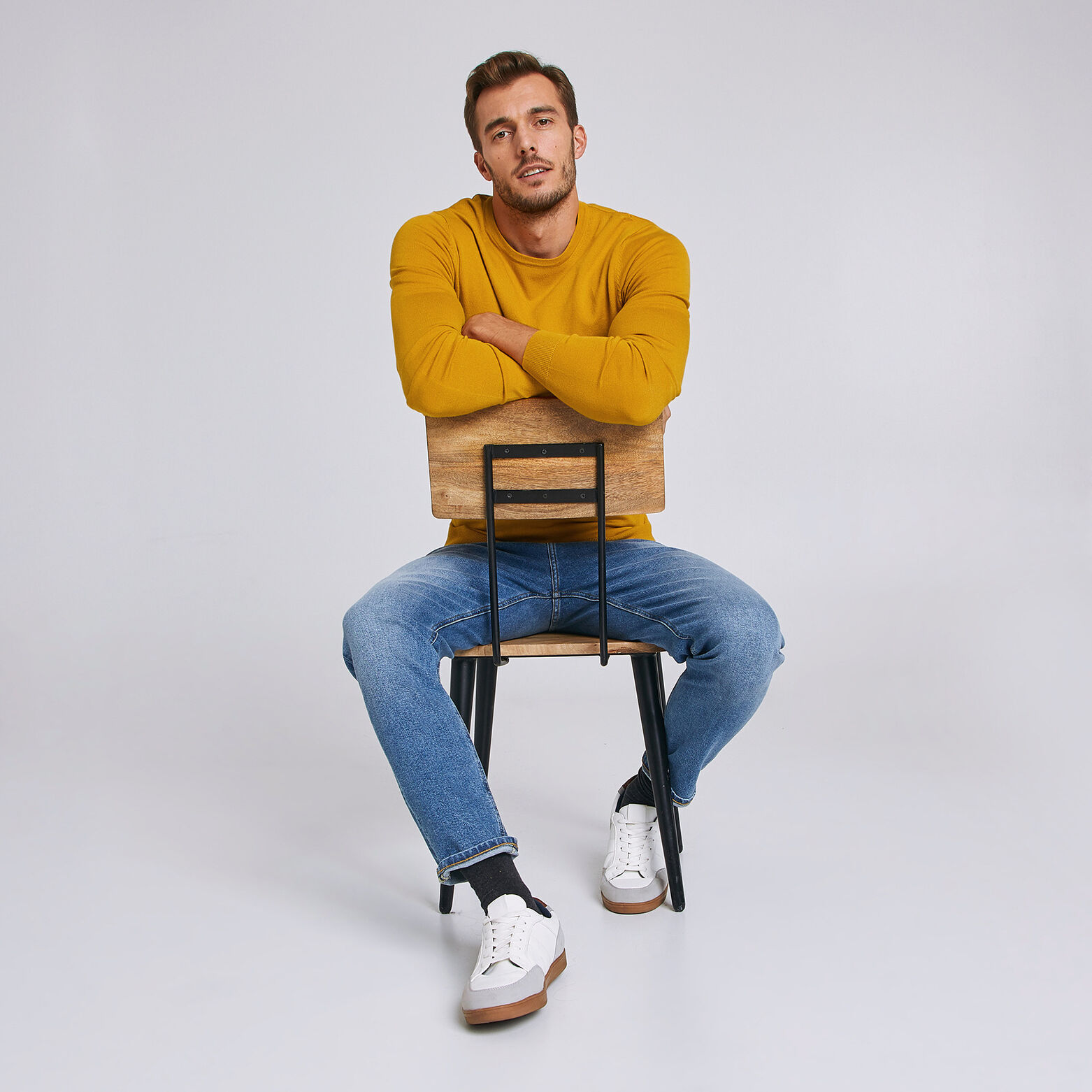 Pull fin col rond uni