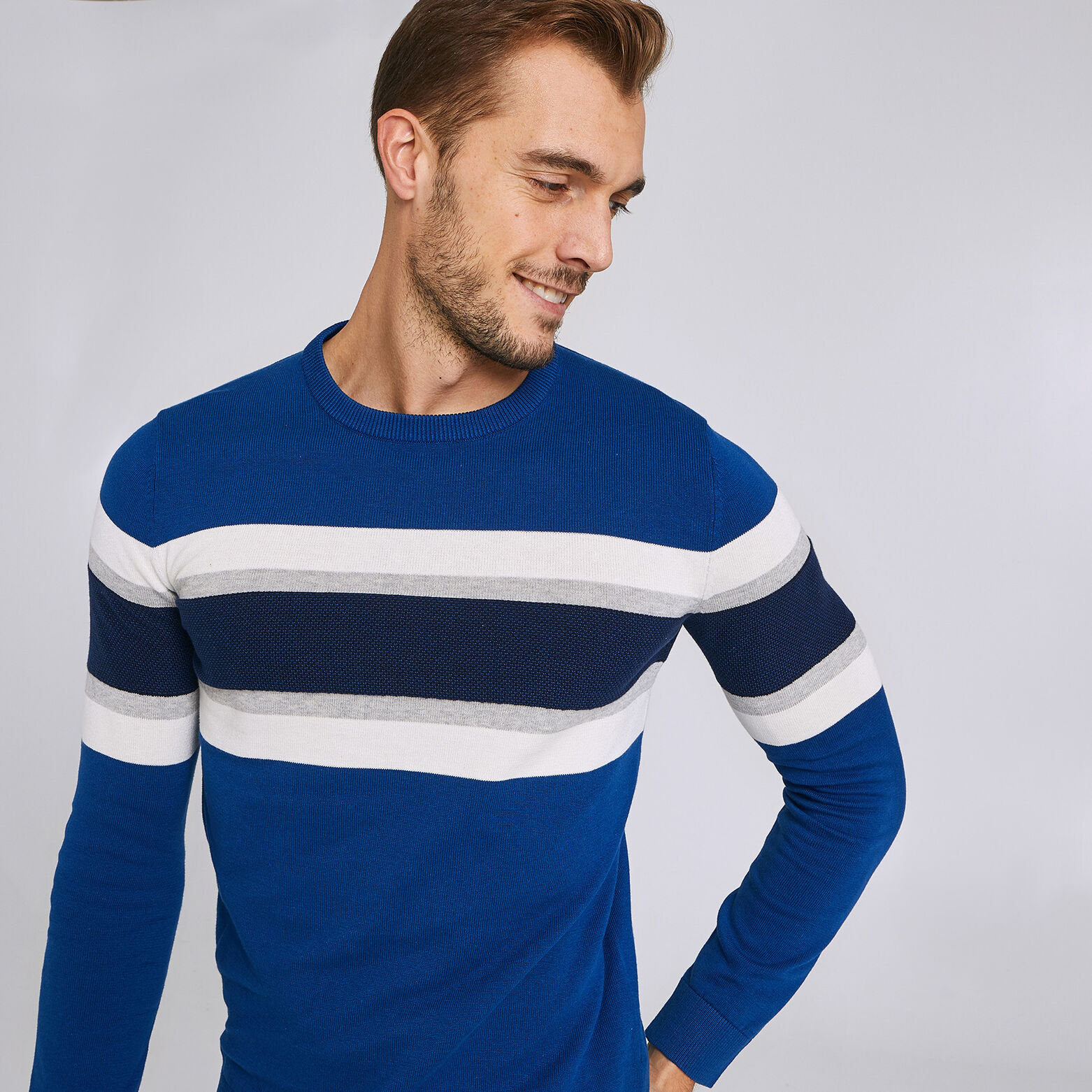 Pull col rond tricolore