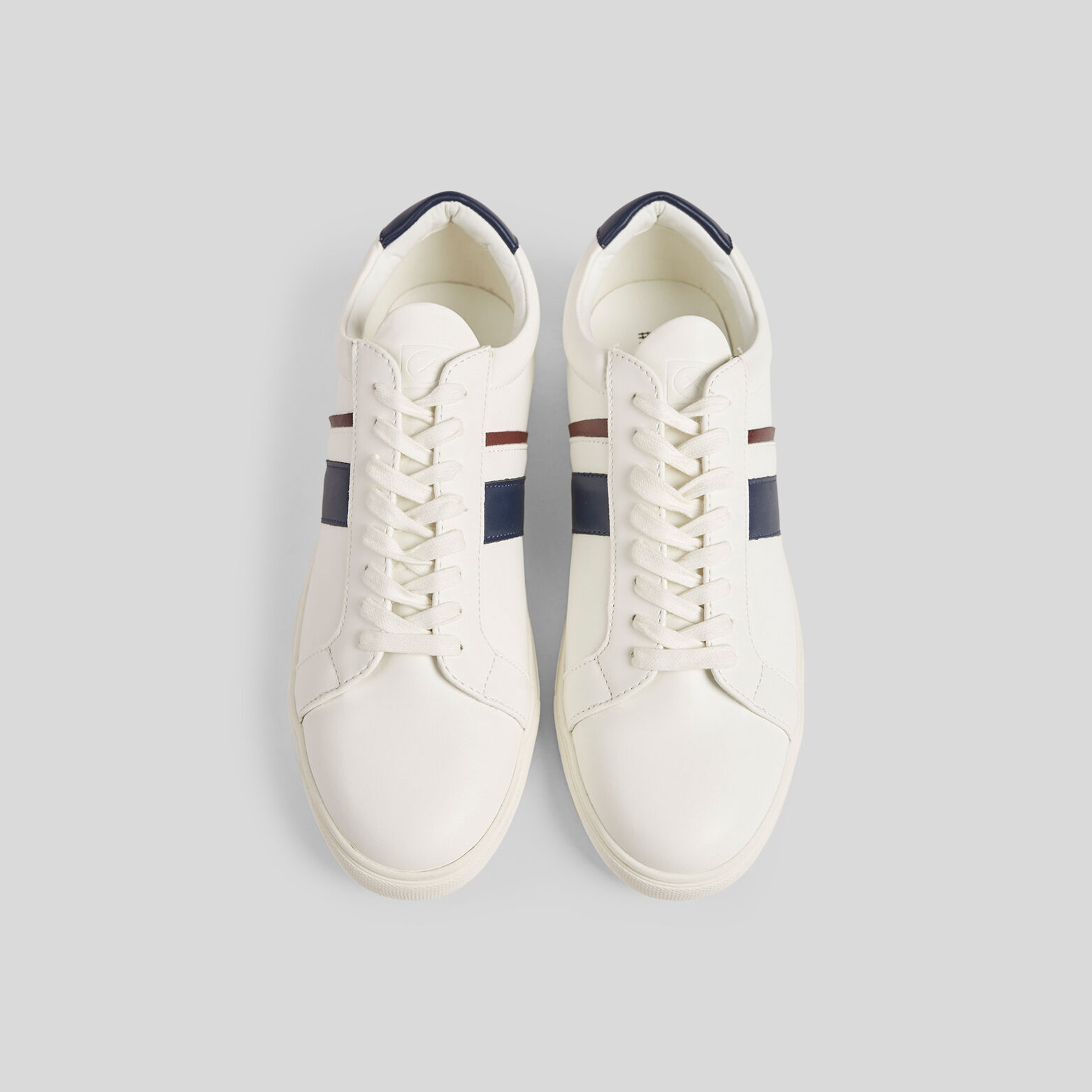 Baskets basiques