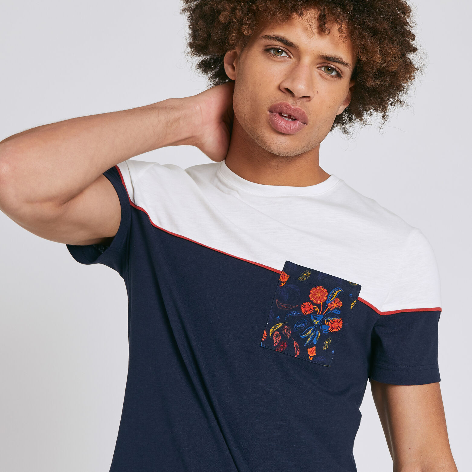 Tee shirt colorblock poche fleurie