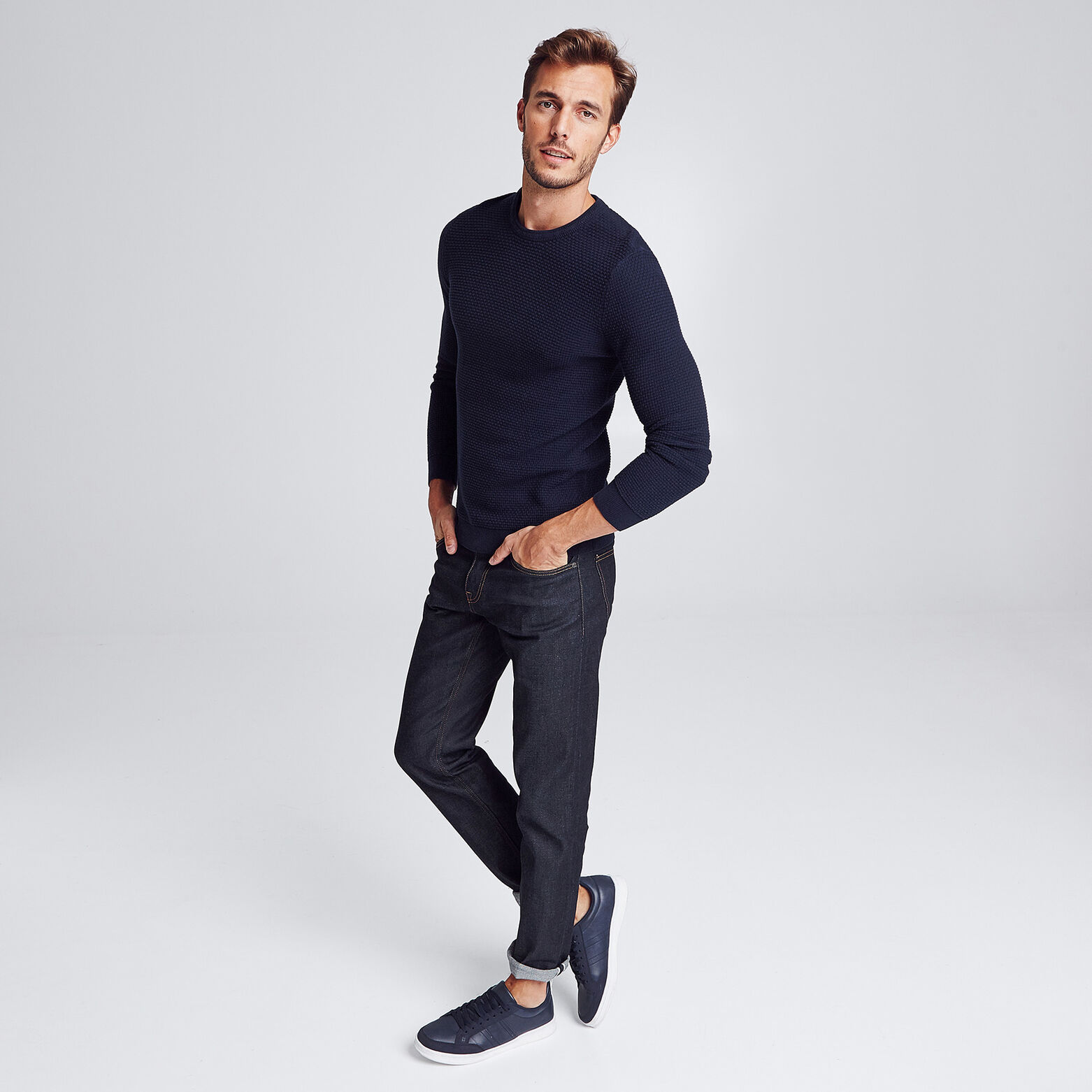 Pull col rond jeux de points