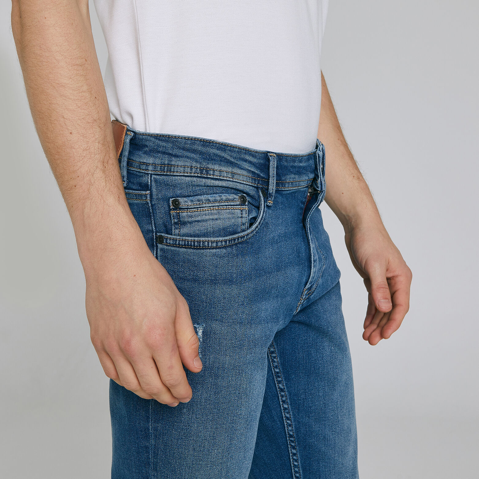 Jean slim Tom effet destroy